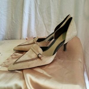 👠Cole Haan Country d'orsay suede pumps